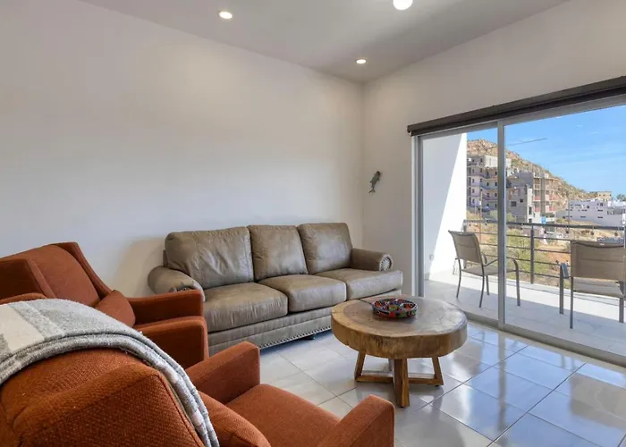 2 Bedroom Wake Up To Unique Views From Your Balcony Сasa de vacaciones Cabo San Lucas